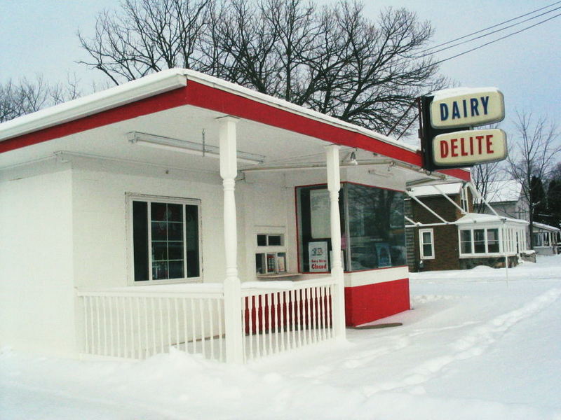 Renfroes Dairy Delite (Dairy Delite) - 2004 Photo From Me (newer photo)